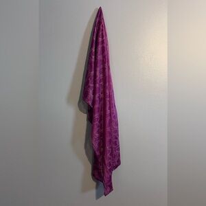 Lavello Lifestyle Purple Infinity Scarf